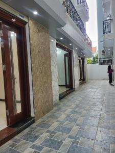 BÁN NHÀ LONG BIÊN_NHÀ MỚI XÂY_MẶT TIỀN RỘNG 6 MÉT
